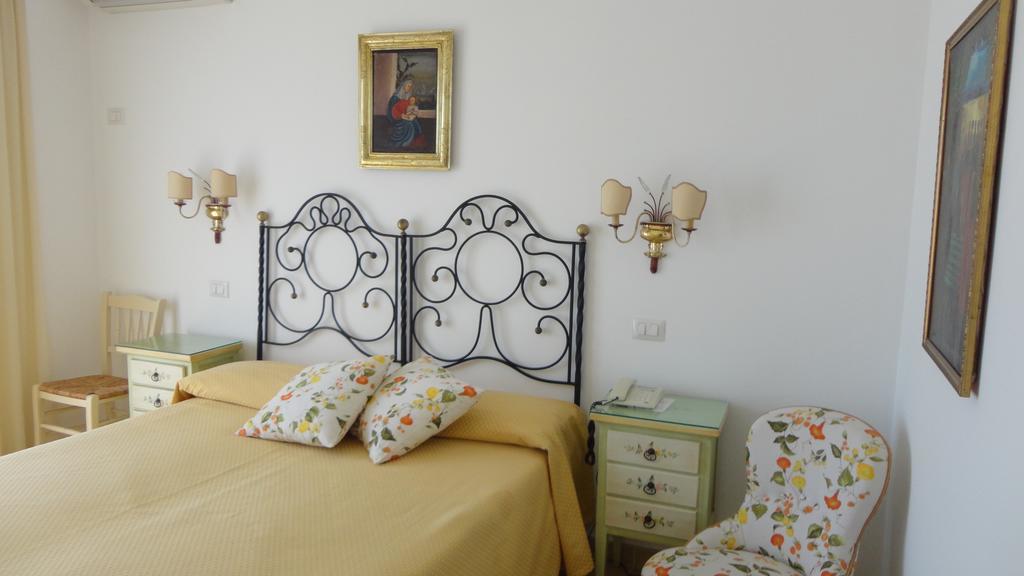 Hotel Villa Mora Giardini Naxos Dış mekan fotoğraf