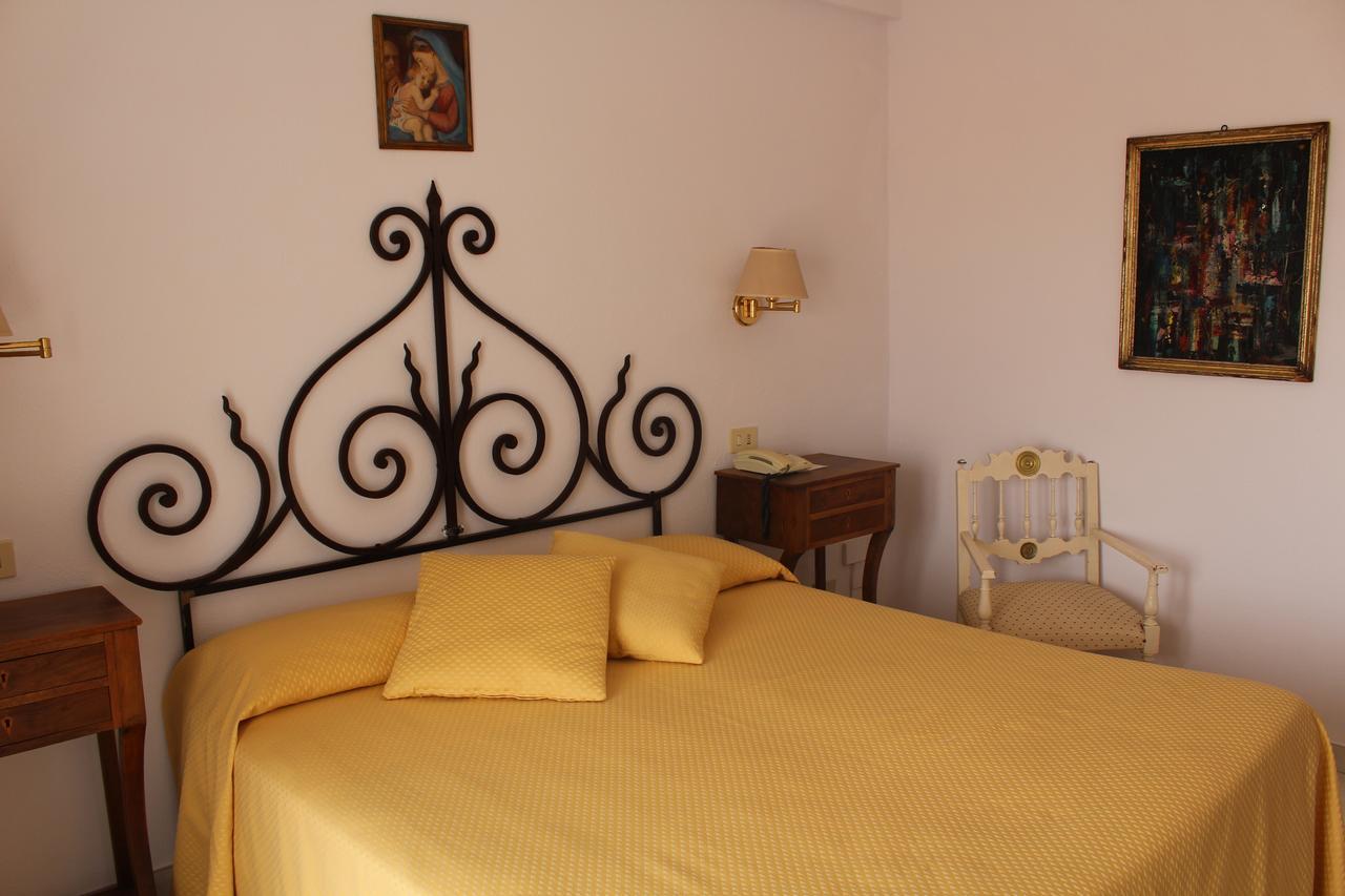 Hotel Villa Mora Giardini Naxos Dış mekan fotoğraf